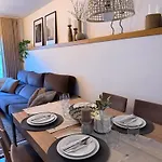 Duplex El Pont 公寓 *