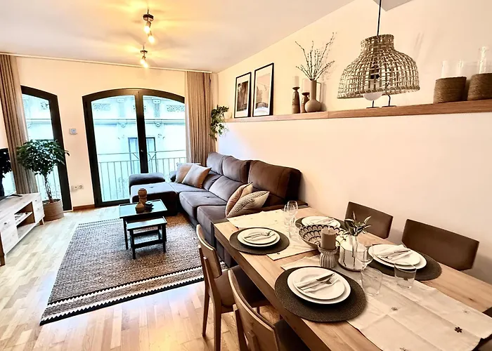 Duplex El Pont Lägenhet